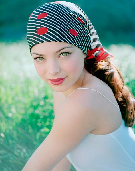 Kristin-Kreuk-038.jpg